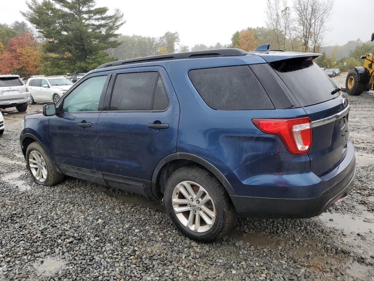 2016 Ford Explorer - Image 2