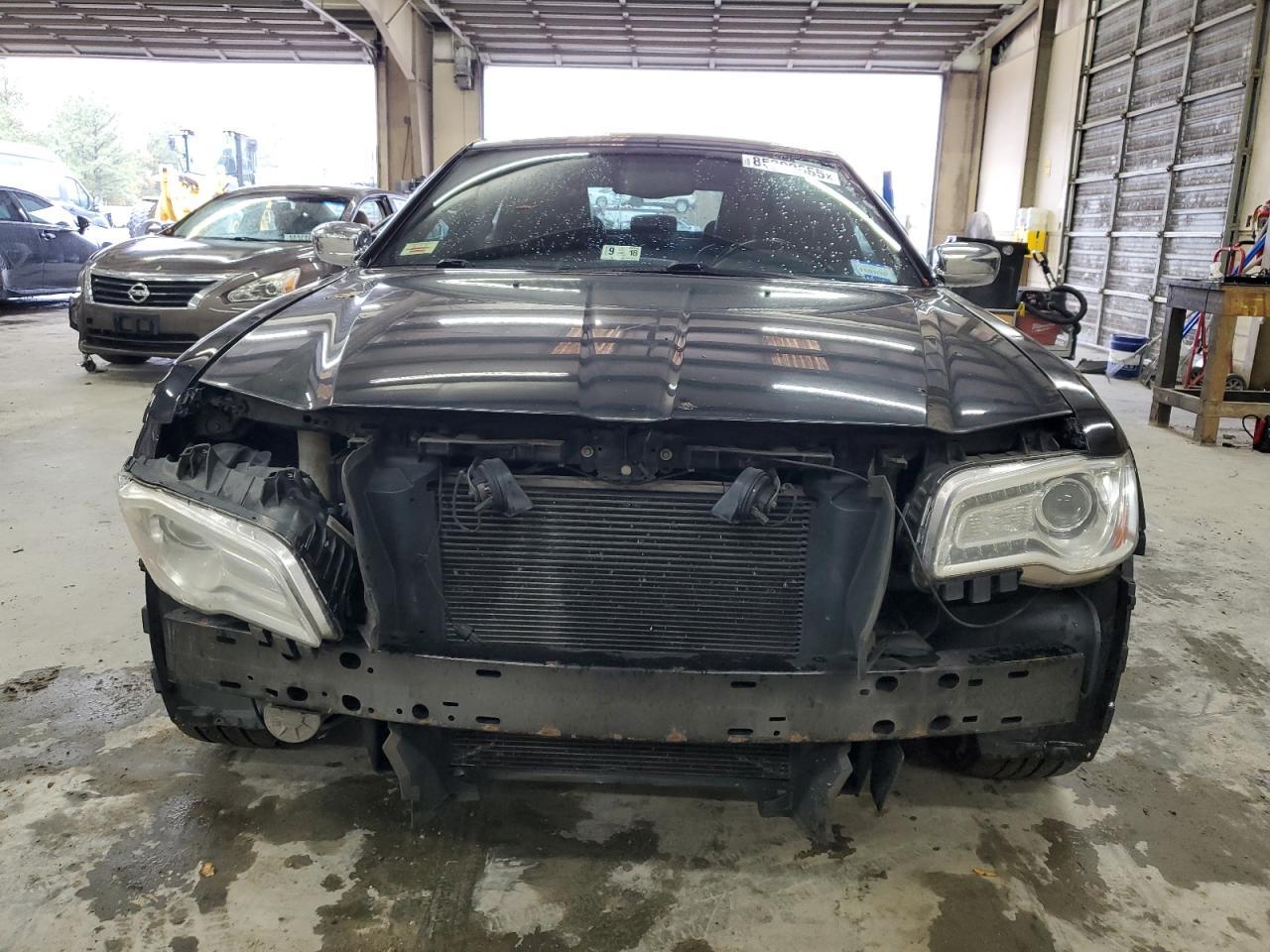 2012 Chrysler 300 Limited - Фото 5