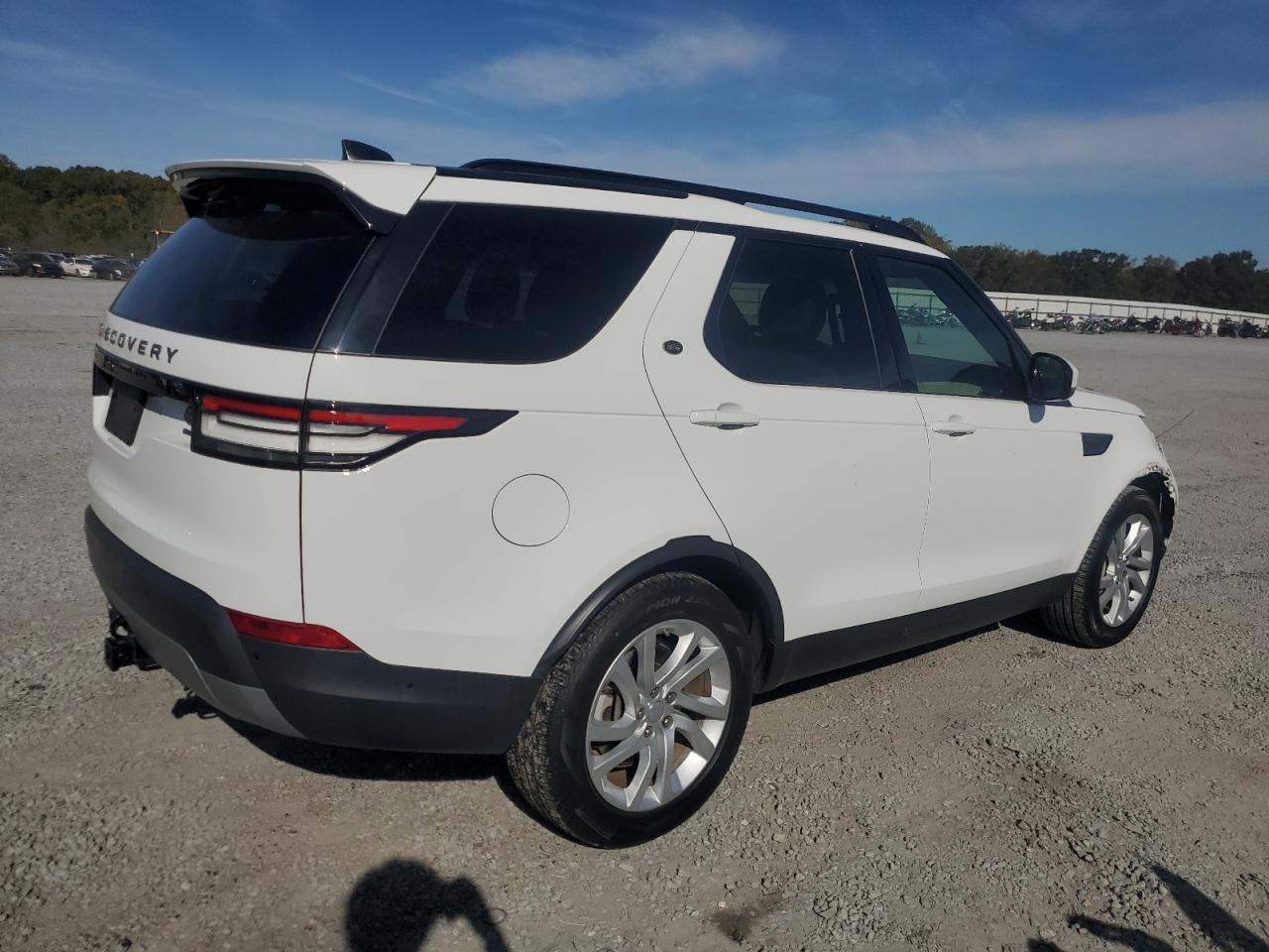 2020 Land Rover Discovery Se - Image 3