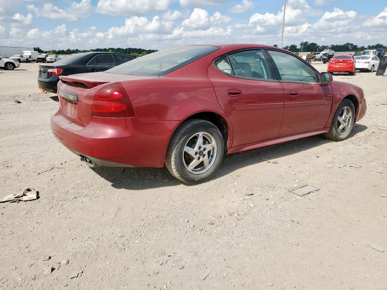 2004 Pontiac Grand Prix - Image 3
