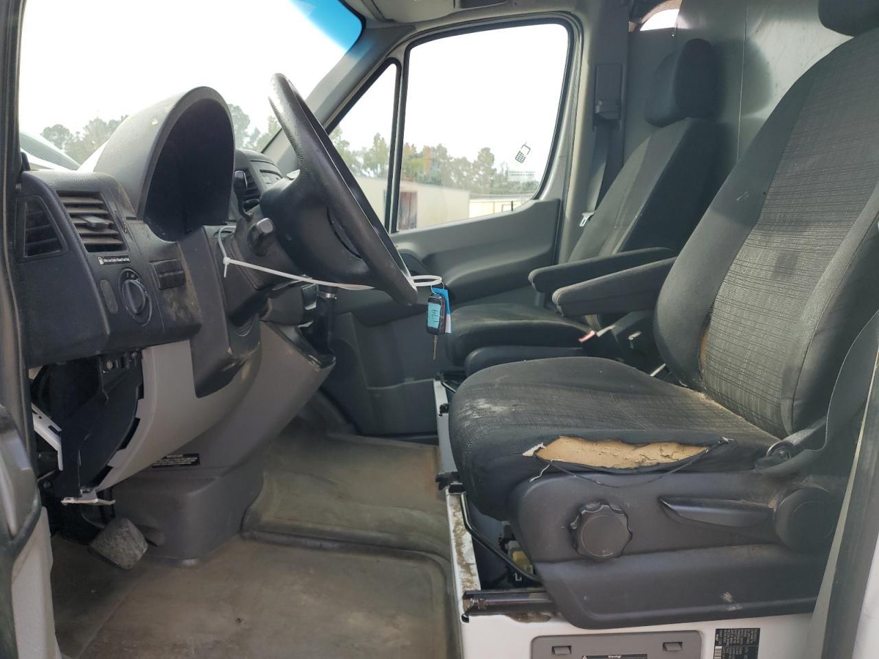 2015 Mercedes-Benz Sprinter 2500 - Фото 7