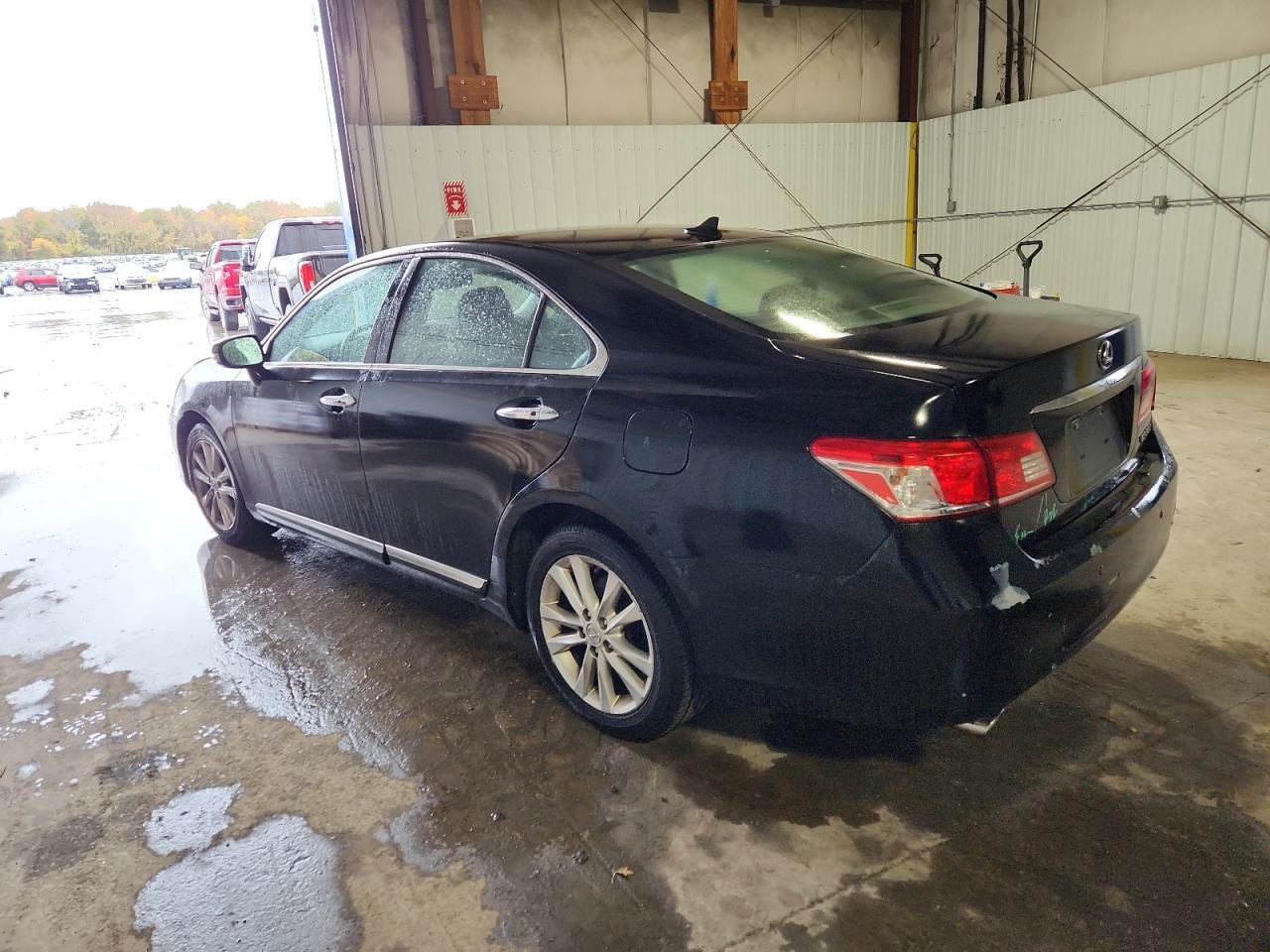 2011 Lexus Es 350 - Фото 2