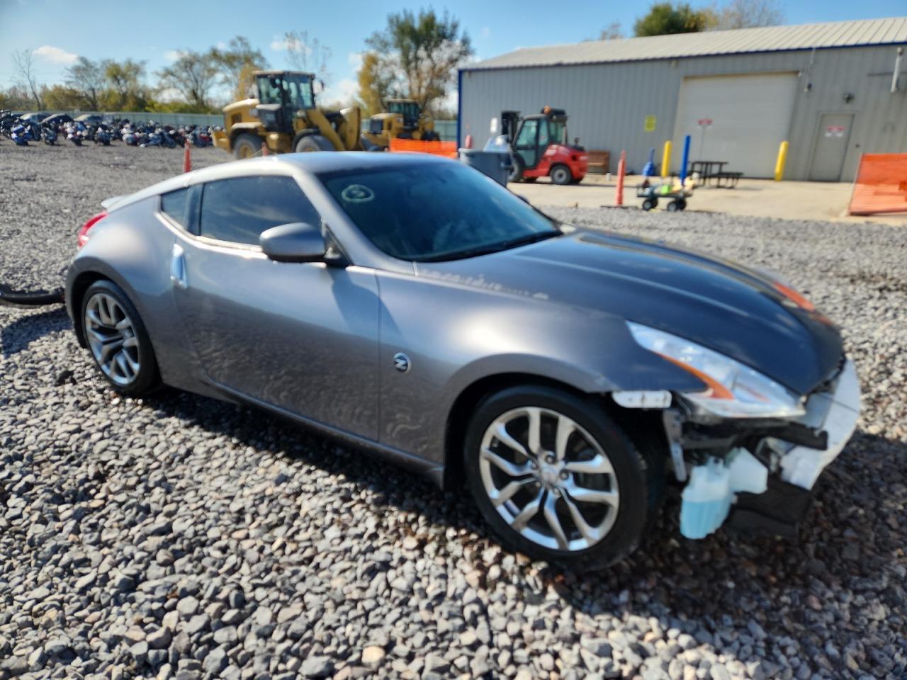 2014 Nissan 370Z Base - Image 4