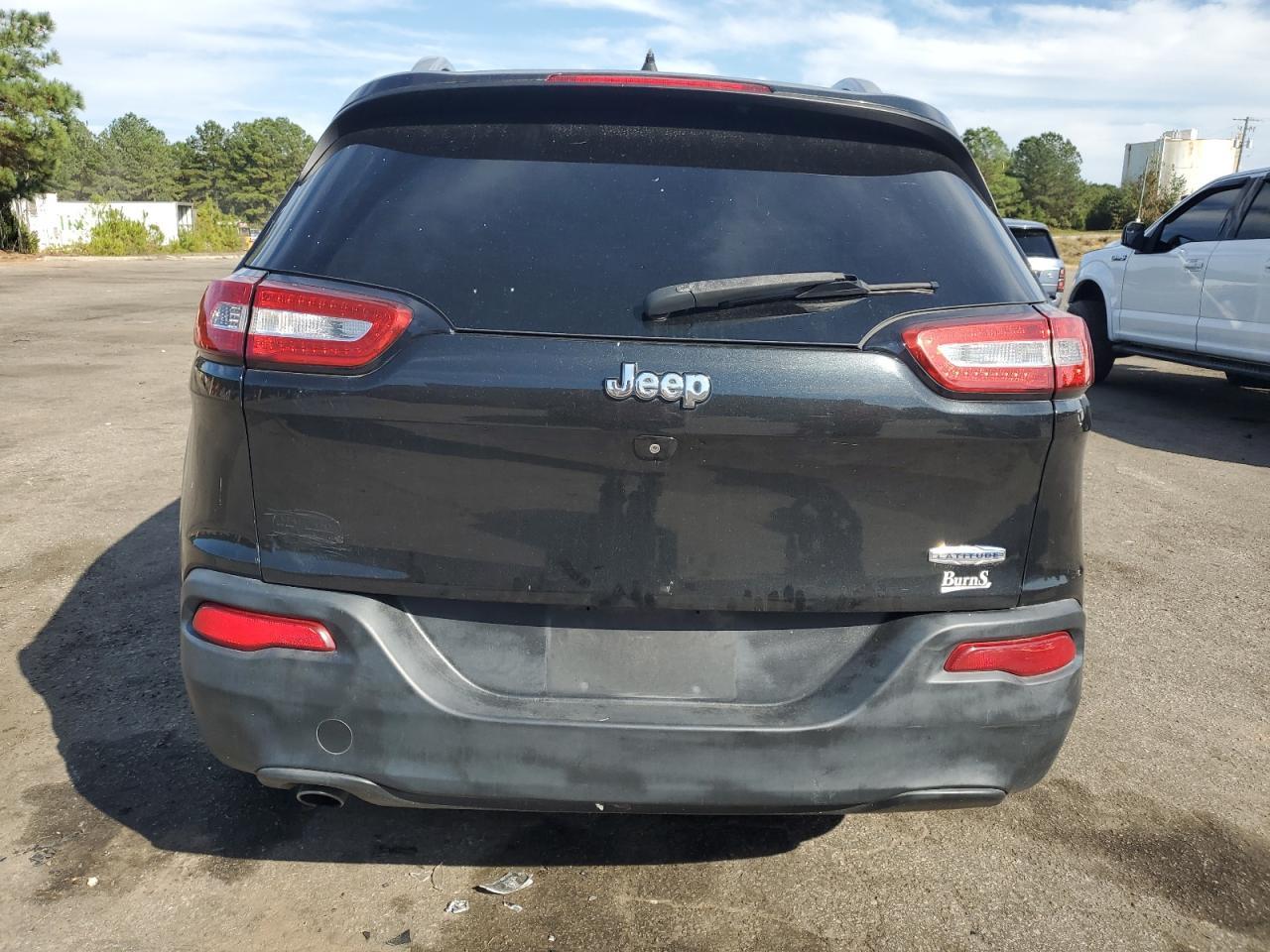 2016 Jeep Cherokee - Image 6