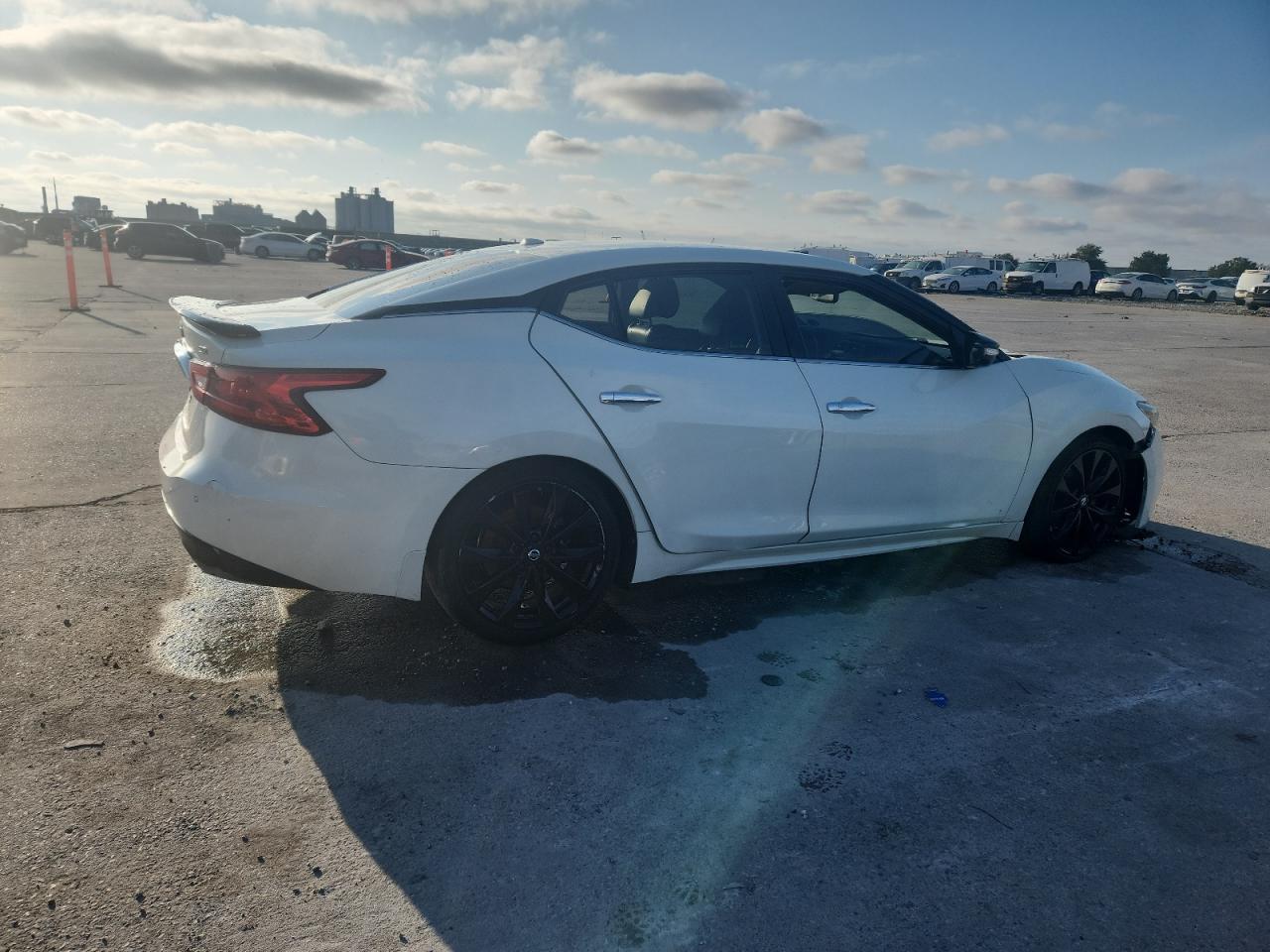2017 Nissan Maxima 3.5 S - Image 3