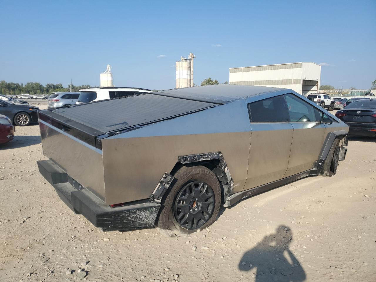 2024 Tesla Cybertruck - Фото 3