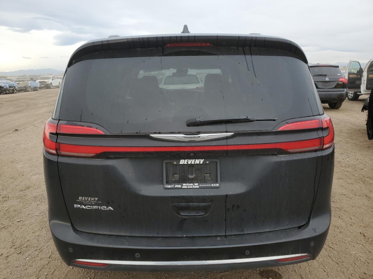 2021 Chrysler Pacifica Touring L - Image 6