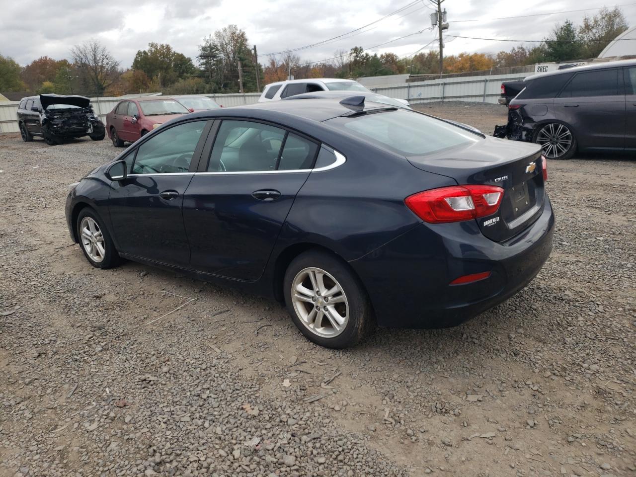 2016 Chevrolet Cruze - Фото 2