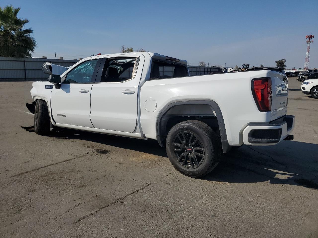 2022 GMC Sierra C1500 Elevation - Фото 2