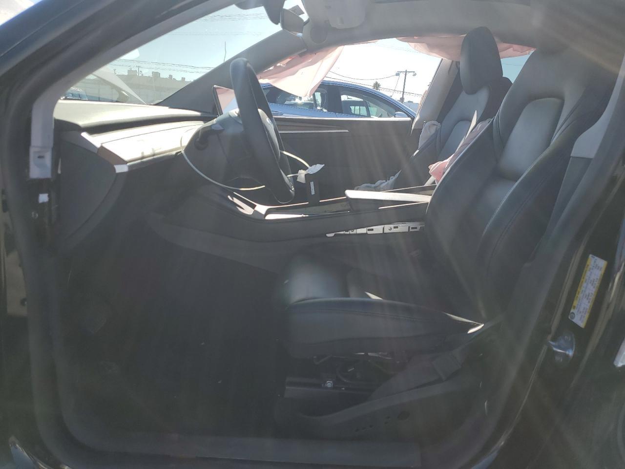 2024 Tesla Y - Фото 7
