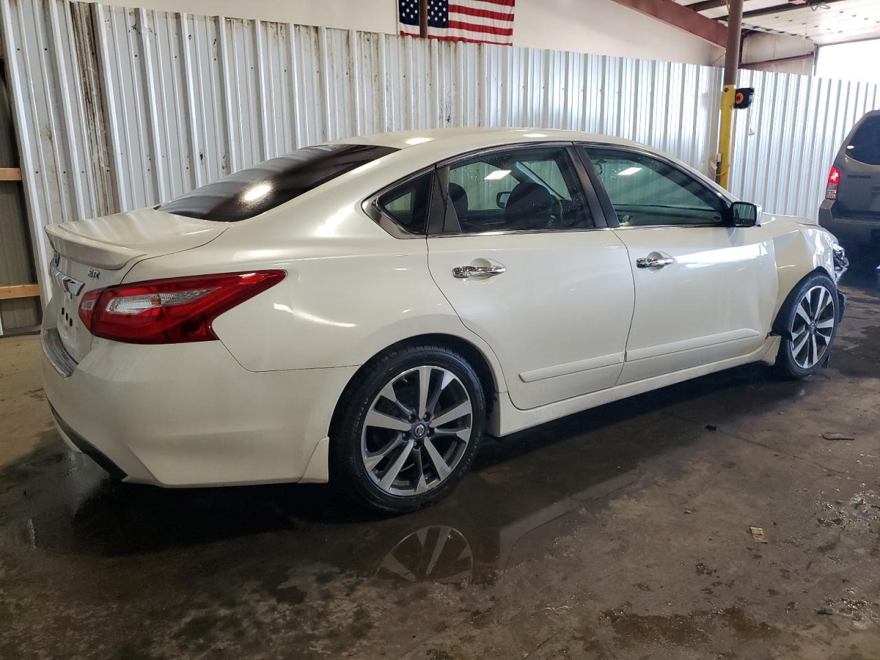 2016 Nissan Altima 2.5 - Фото 3