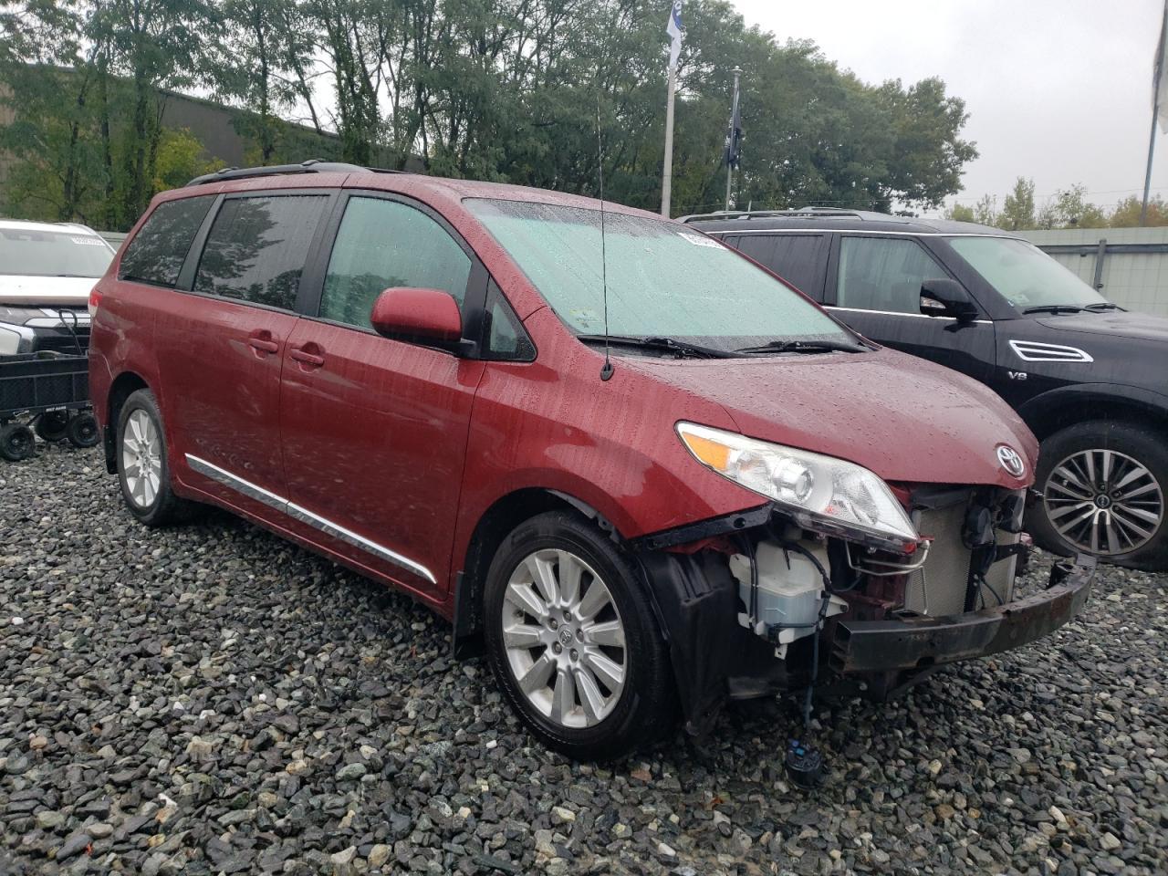2012 Toyota Sienna Xle - Фото 4