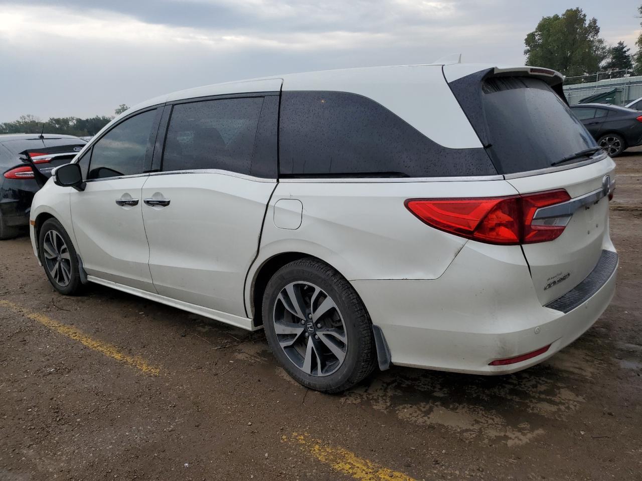 2018 Honda Odyssey Elite - Фото 2