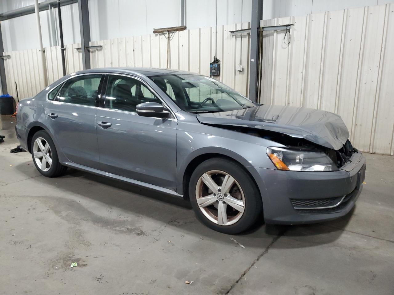 2013 Volkswagen Passat Se - Image 4