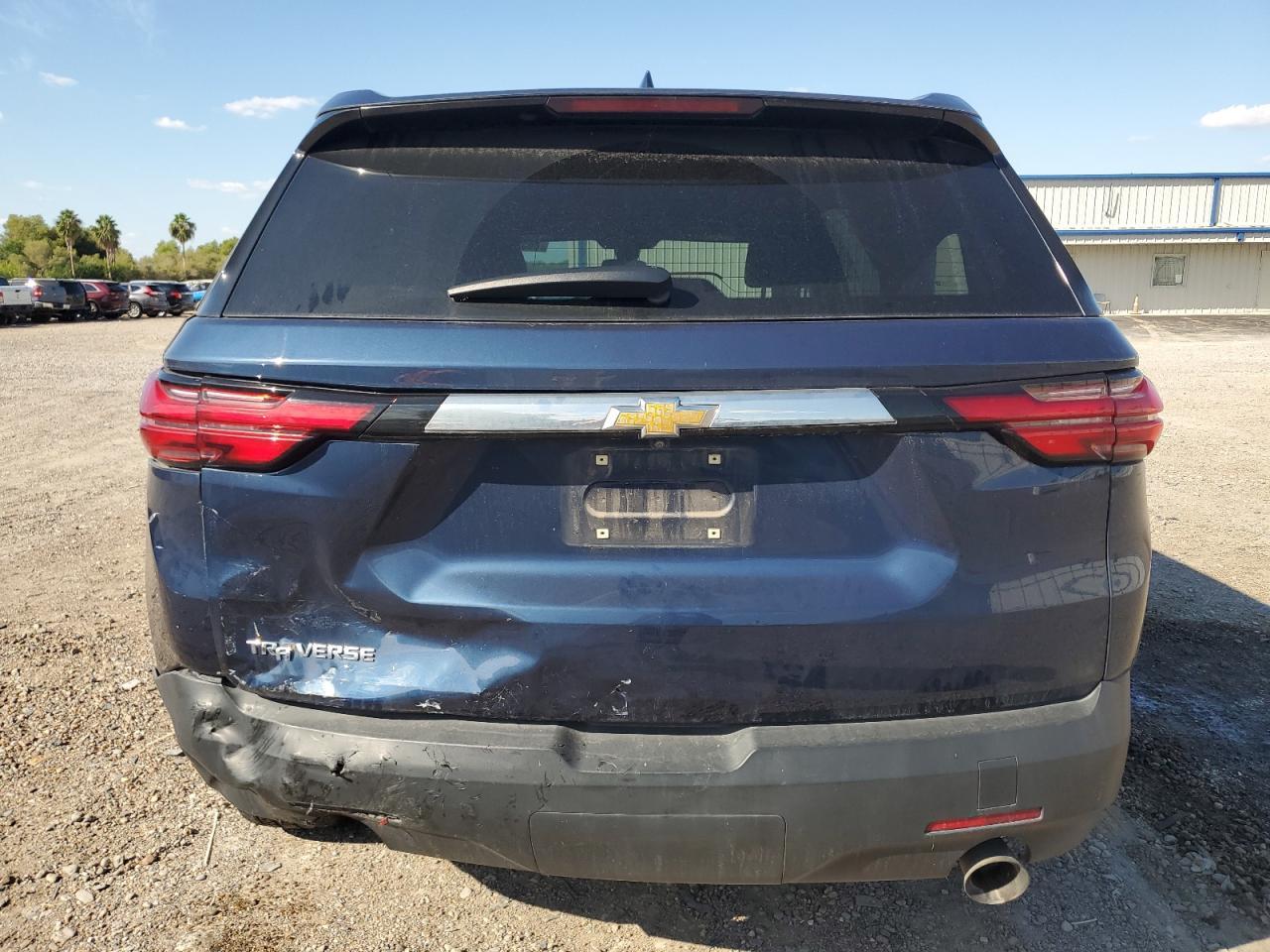 2023 Chevrolet Traverse Ls - Фото 6