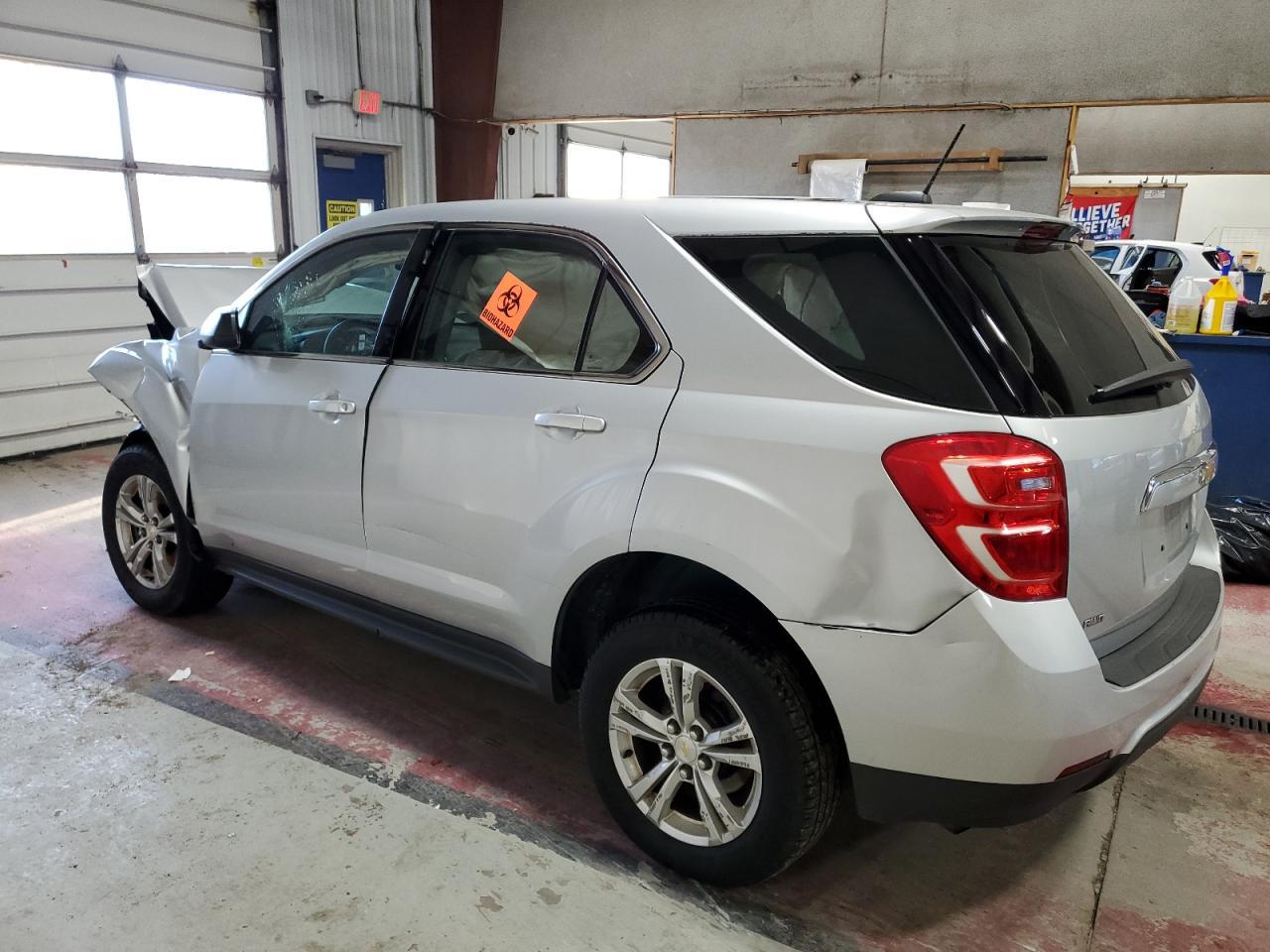 2016 Chevrolet Equinox Ls - Image 2