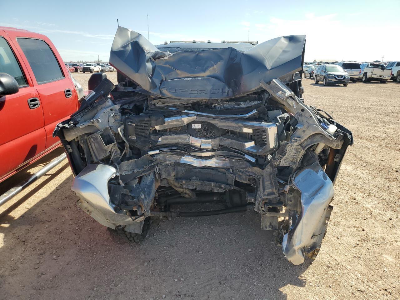 2022 Ford F250 Super Duty - Фото 5