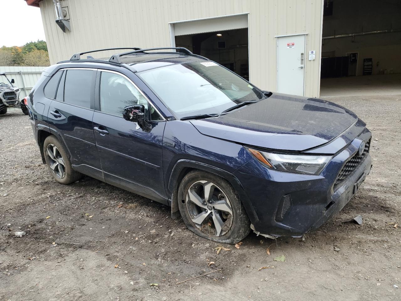 2022 Toyota Rav4 Prime Se - Image 4