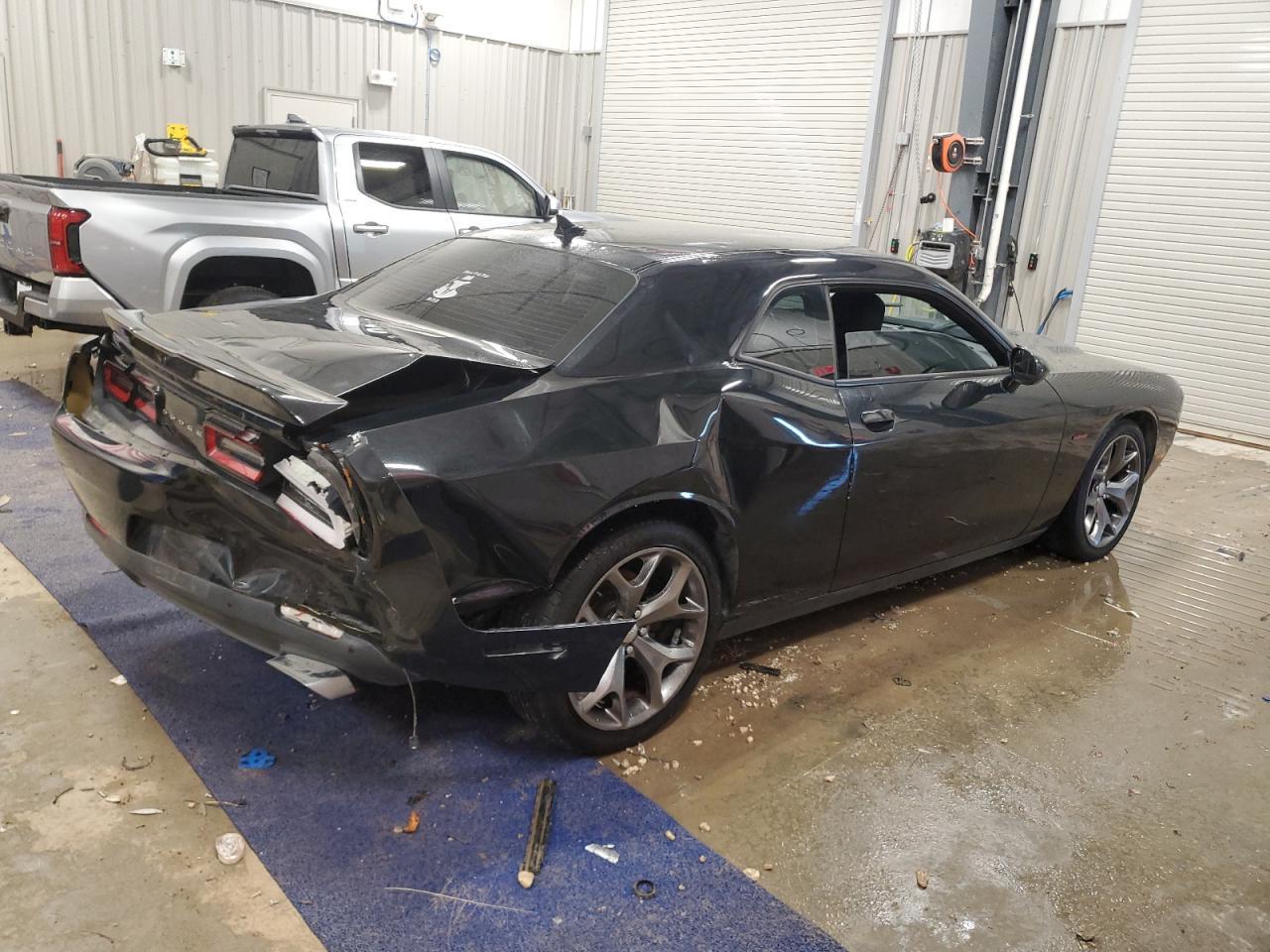 2015 Dodge Challenger Sxt - Image 3