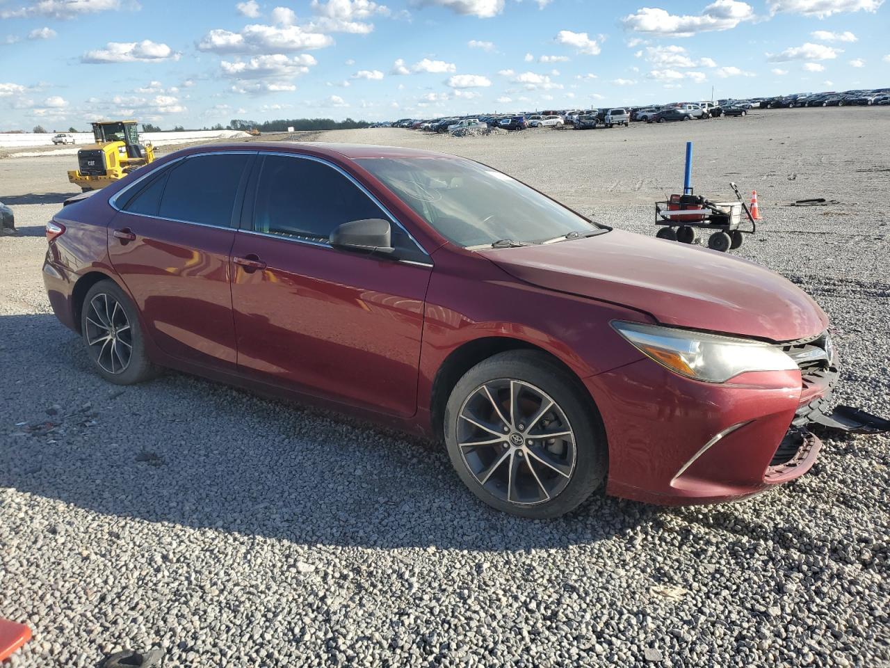2016 Toyota Camry Le - Image 4