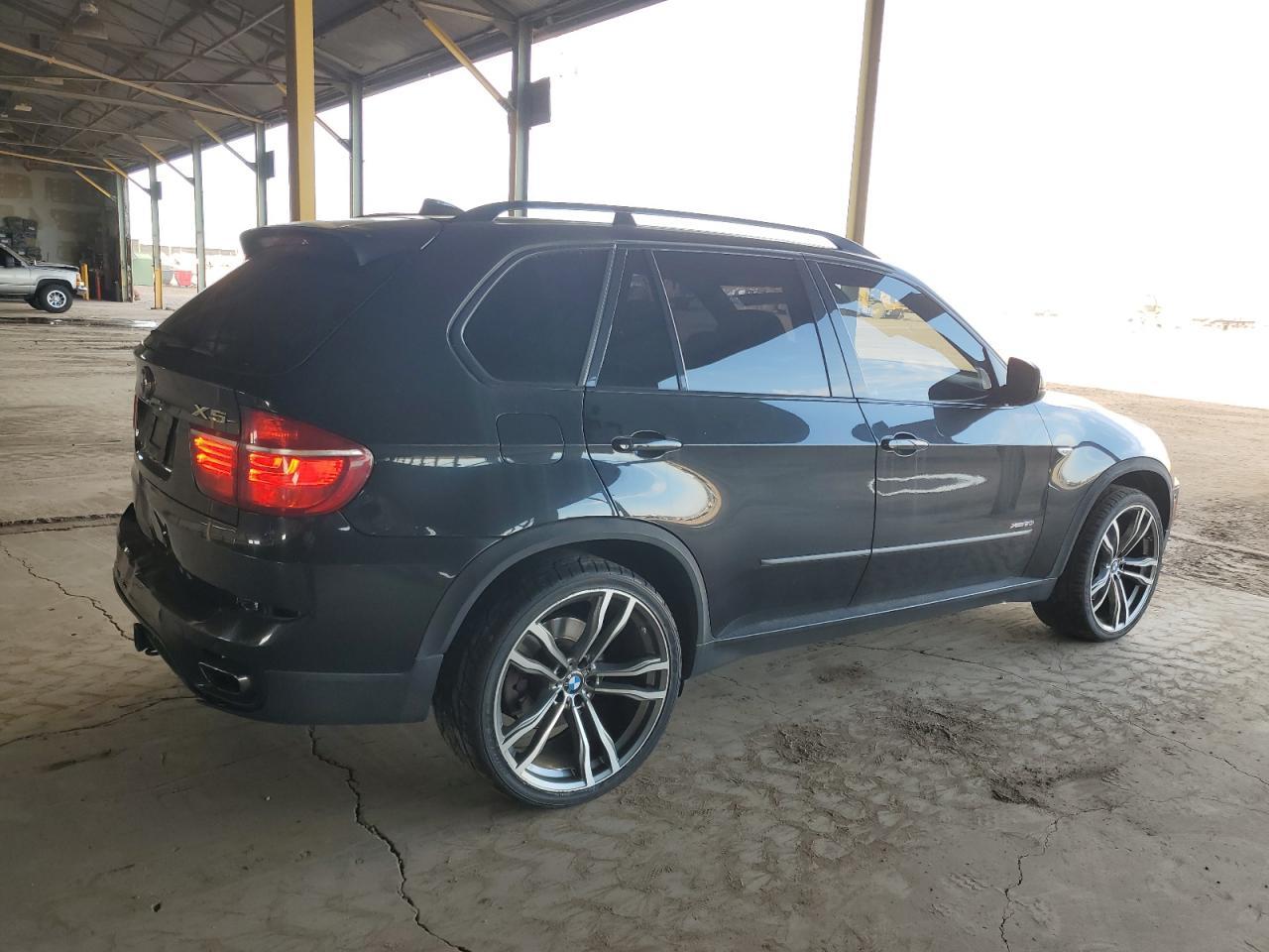 2012 BMW X5 xDrive50I - Фото 3