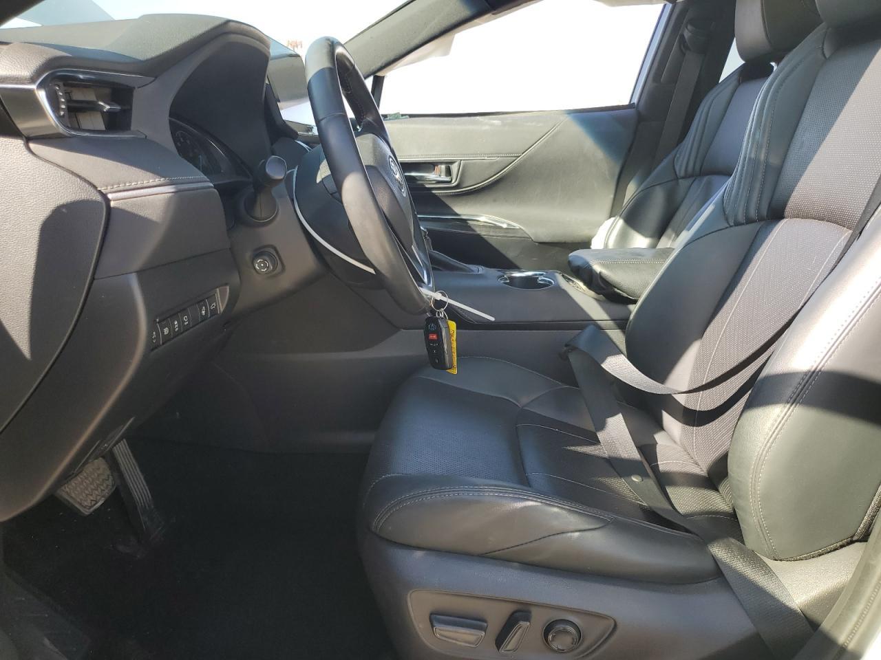 2021 Toyota Venza Le - Image 7