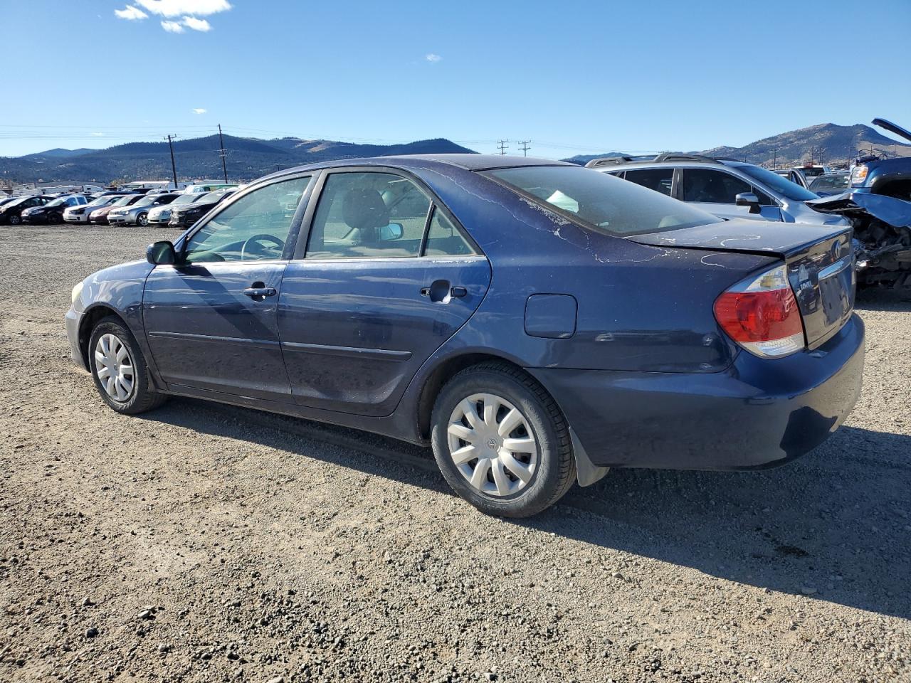 2005 Toyota Camry Le - Фото 2