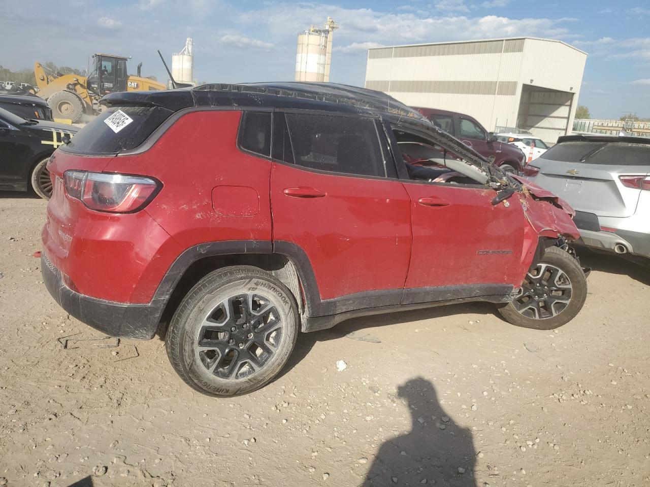 2019 Jeep Compass Trailhawk - Image 3