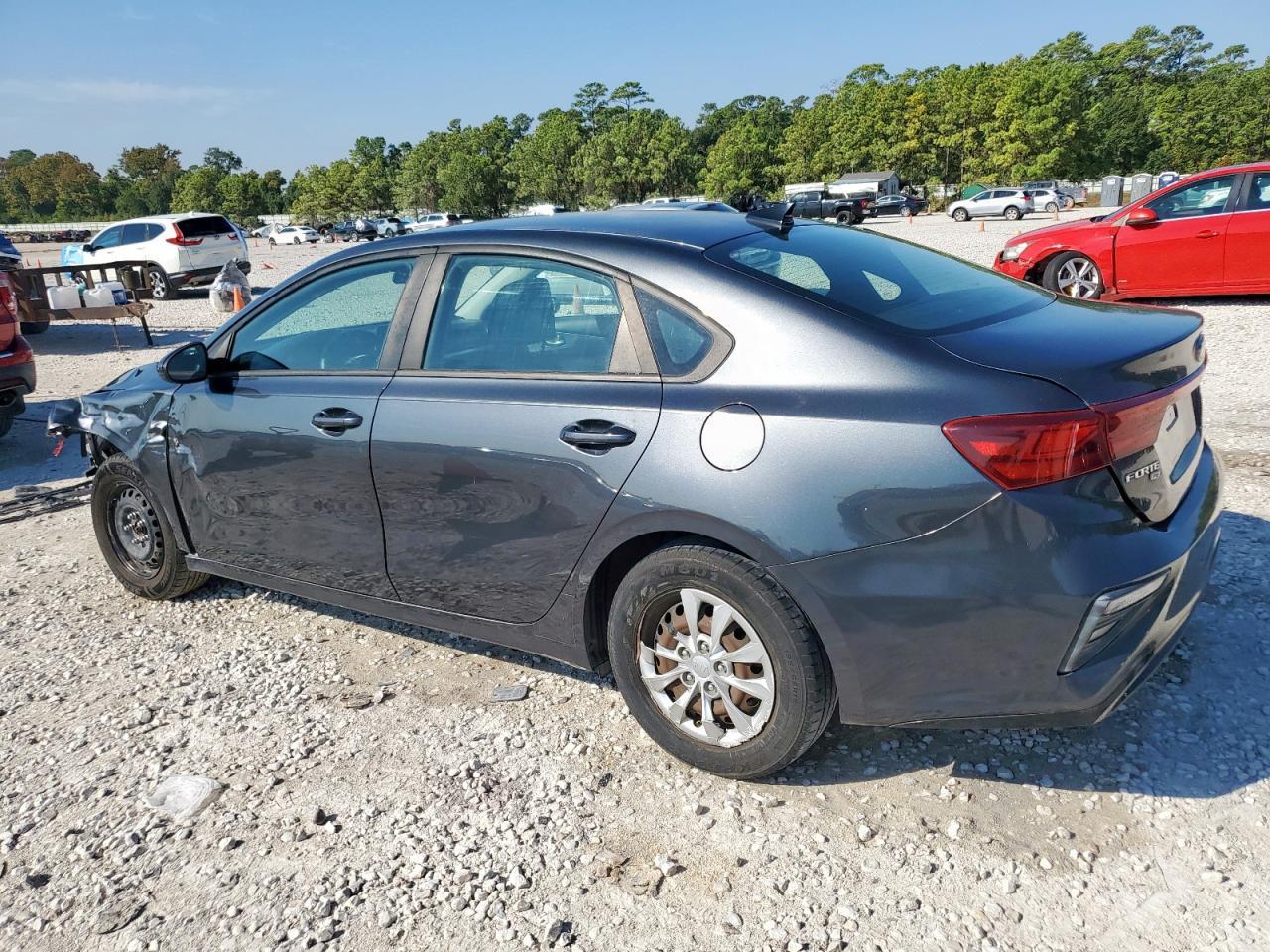 2020 Kia Forte Fe - Image 2