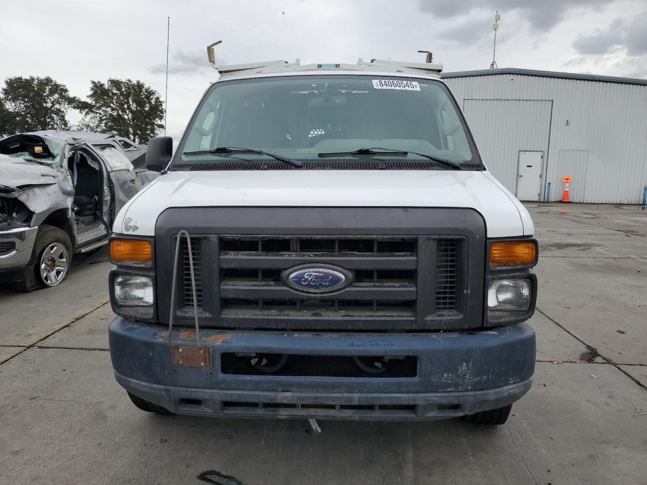2011 Ford Econoline E250 Van - Фото 5