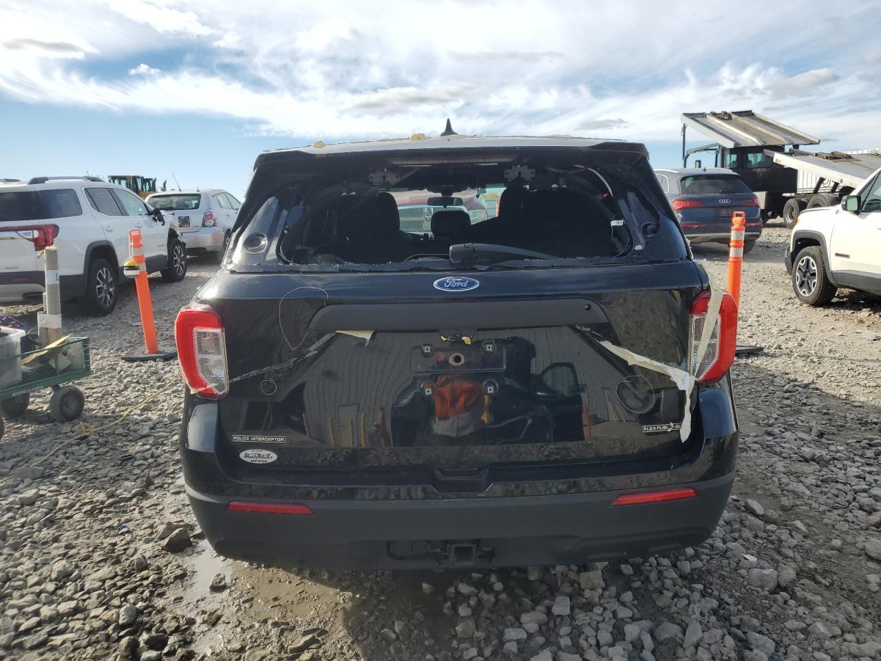 2021 Ford Explorer Police Interceptor - Image 6