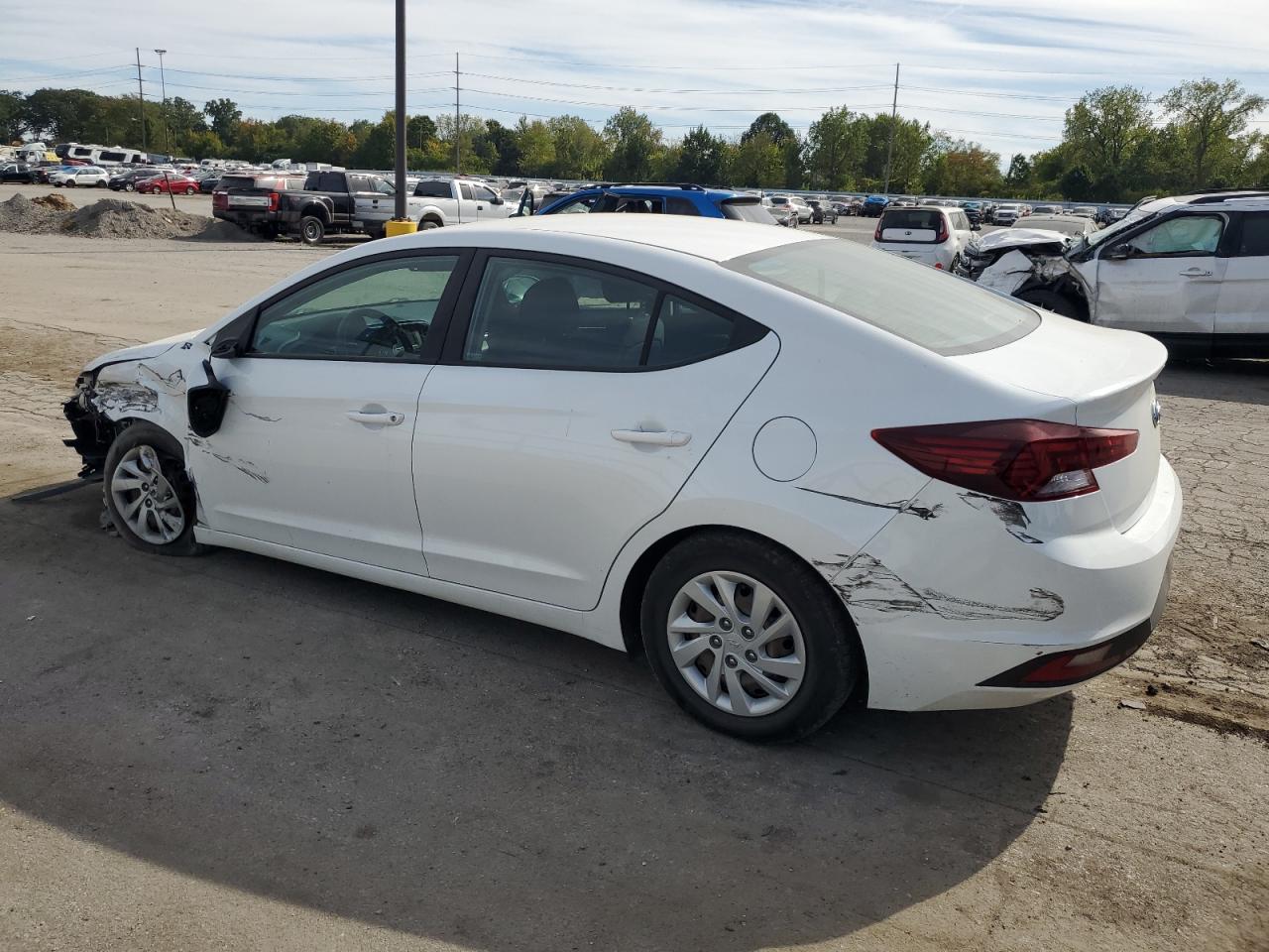 2019 Hyundai Elantra Se - Фото 2