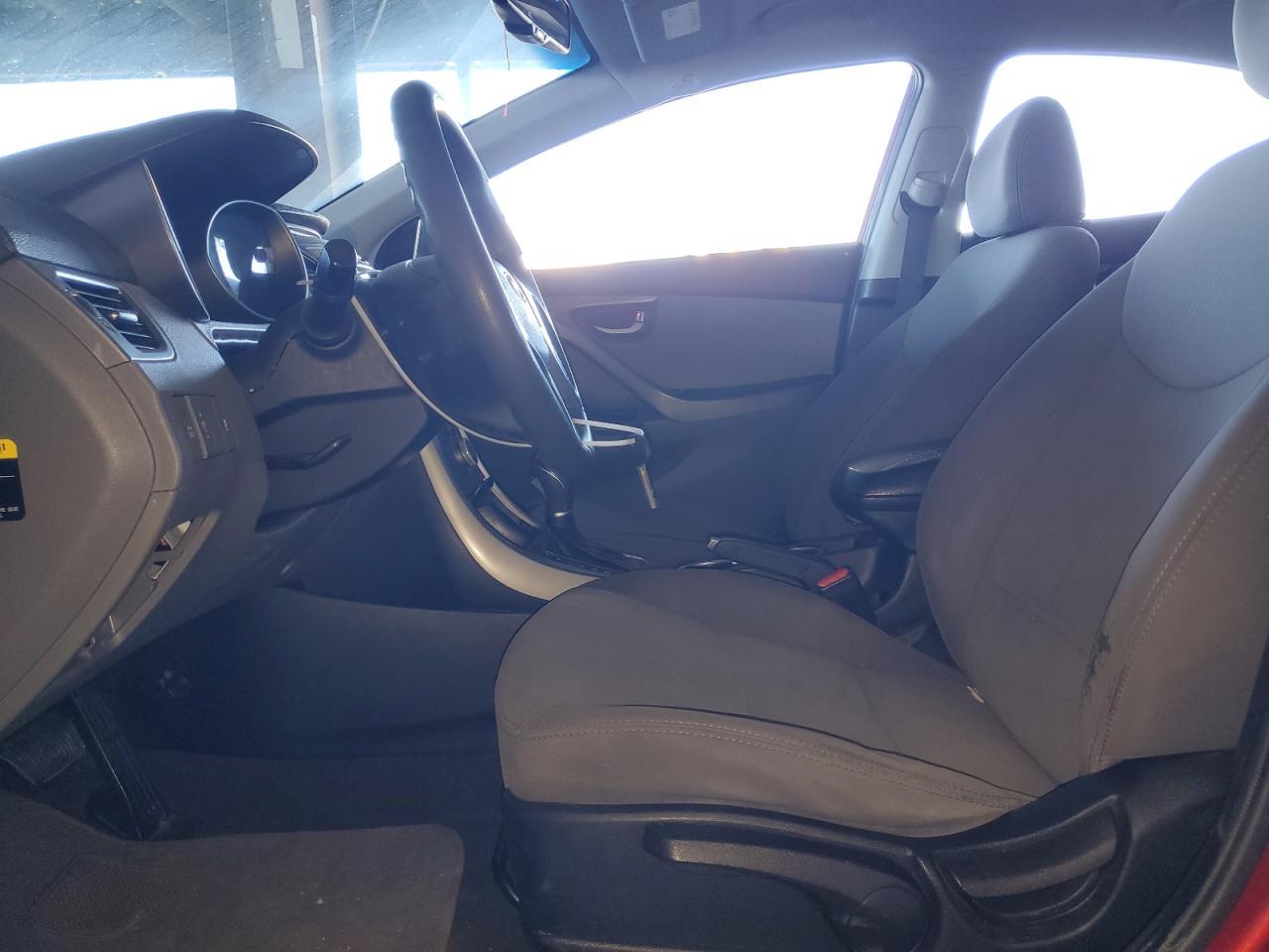 2016 Hyundai Elantra Se - Фото 7