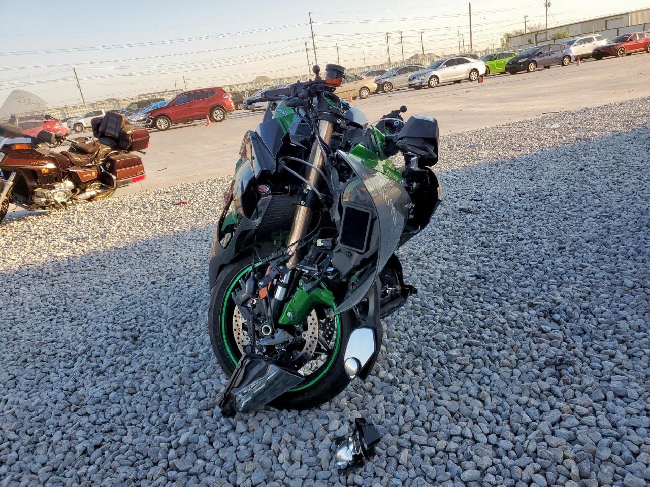2018 Kawasaki Zx1002 B - Фото 2
