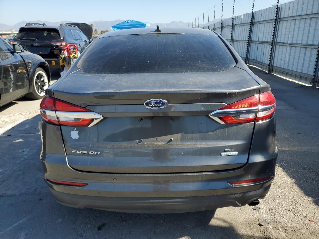2020 Ford Fusion Se - Image 6
