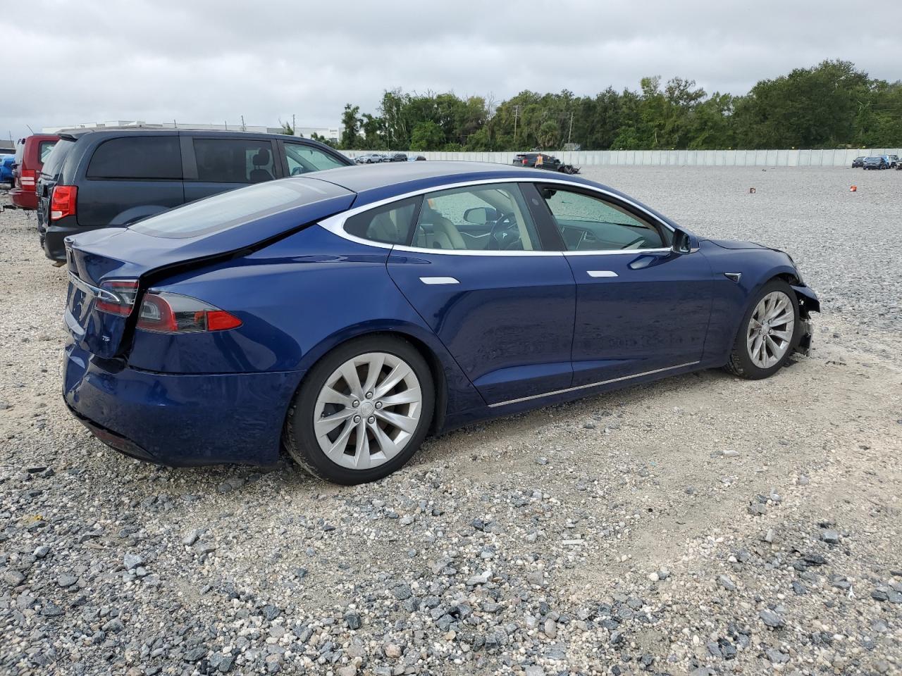 2017 Tesla Model S - Фото 3