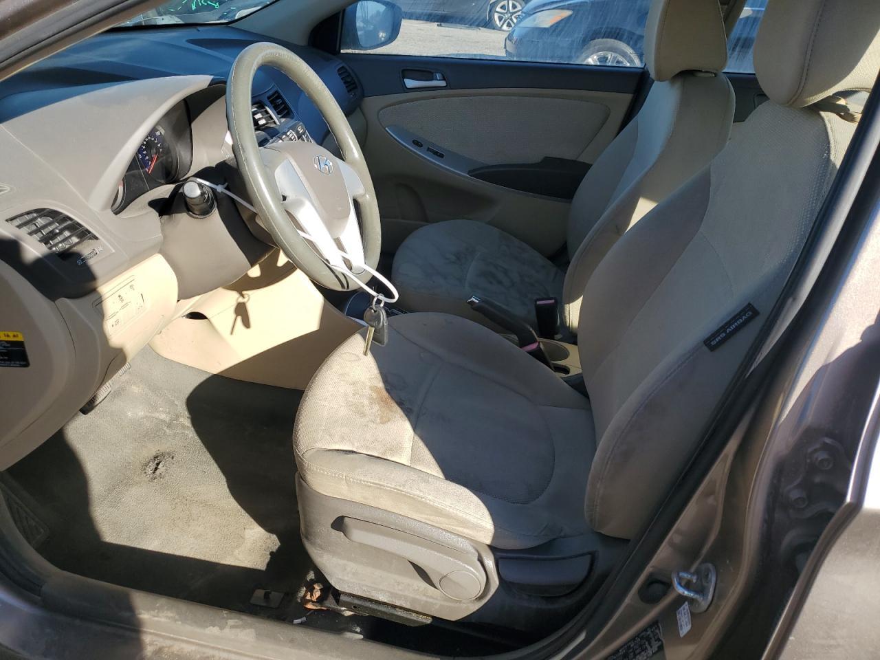 2013 Hyundai Accent Gls - Фото 7