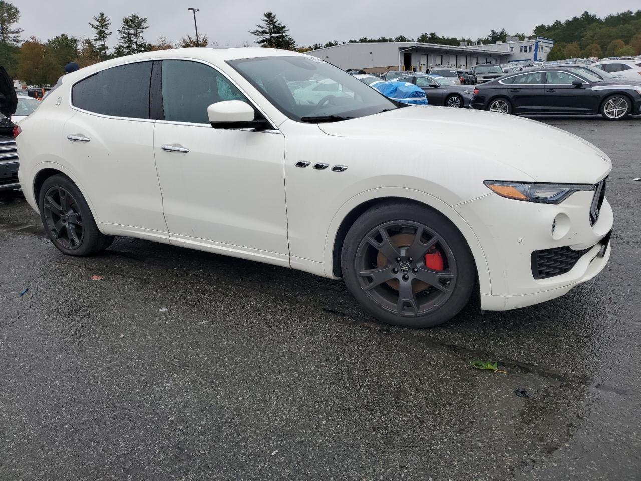 2021 Maserati Levante - Фото 4