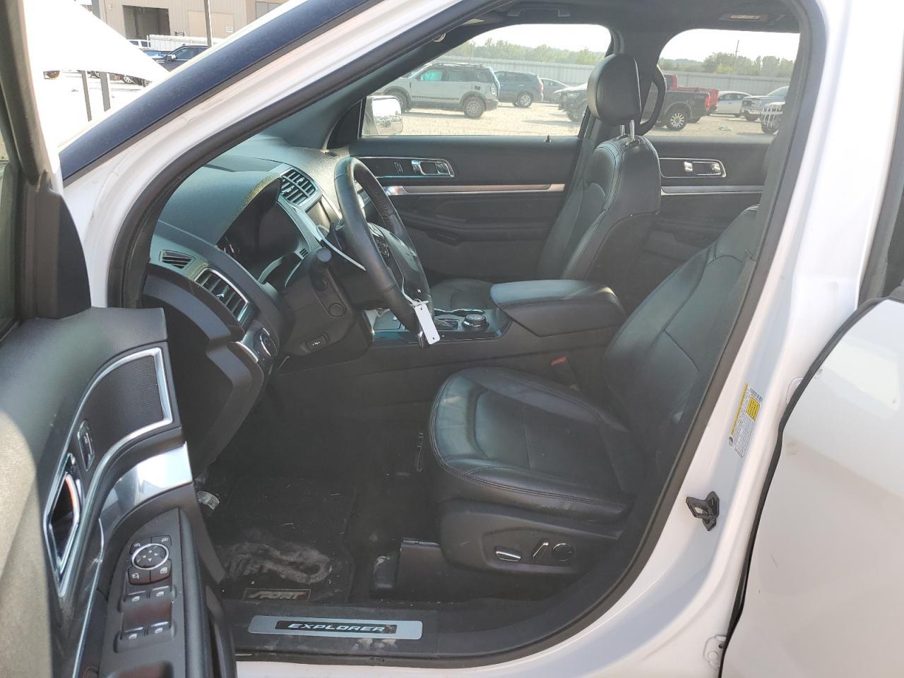 2016 Ford Explorer Sport - Image 7