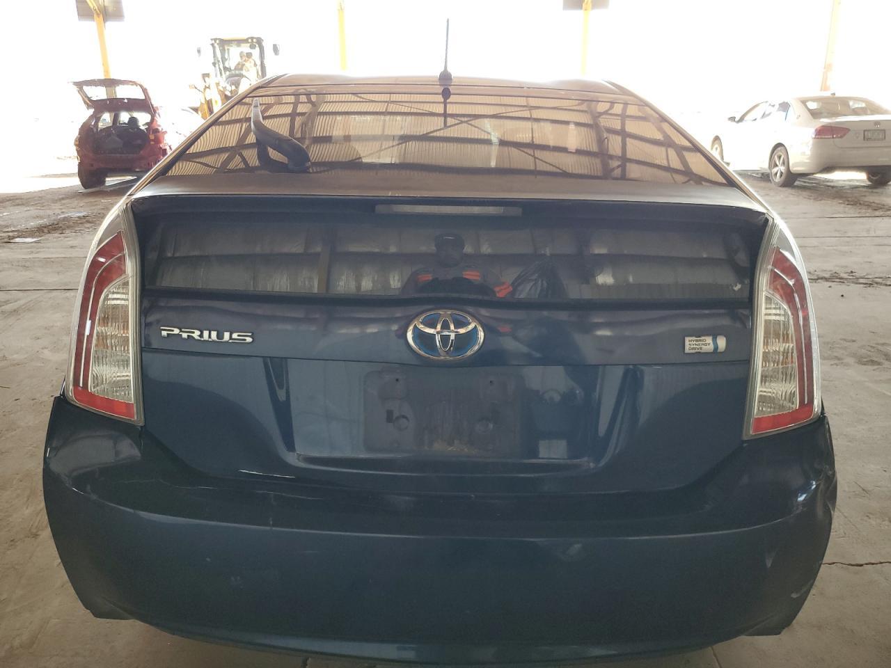 2013 Toyota Prius - Фото 6