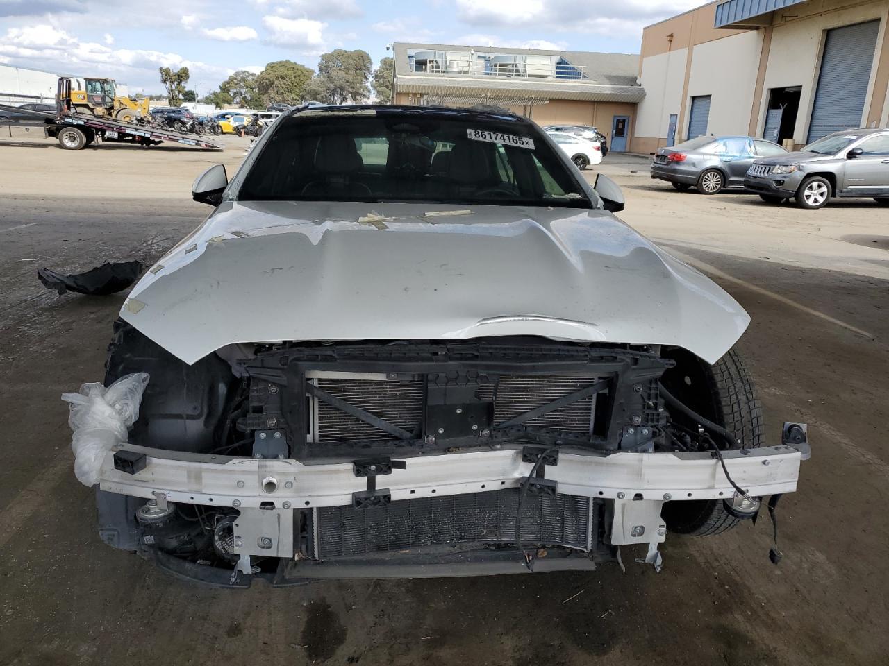 2023 Mercedes-Benz C 300 - Image 5