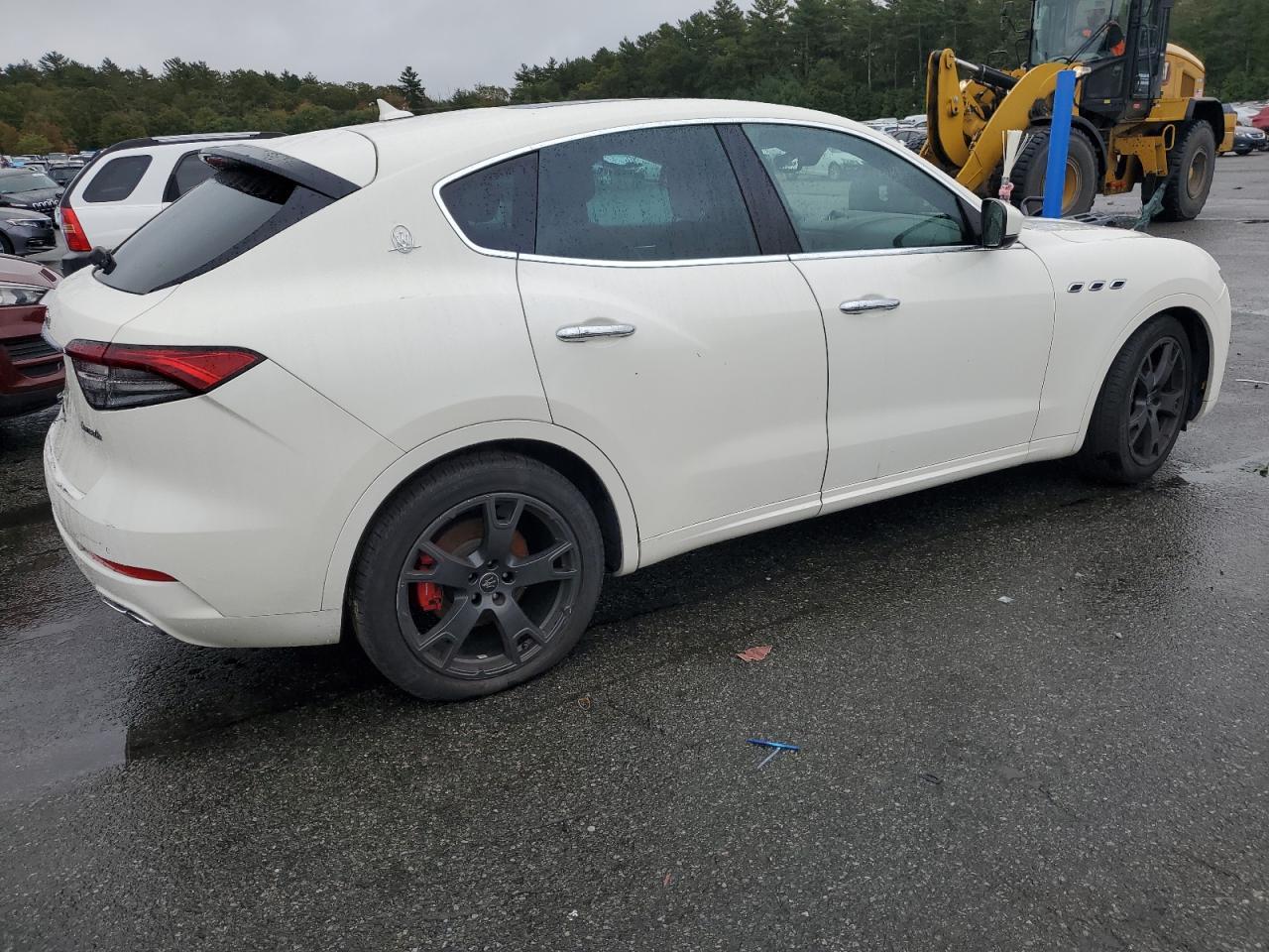 2021 Maserati Levante - Фото 3