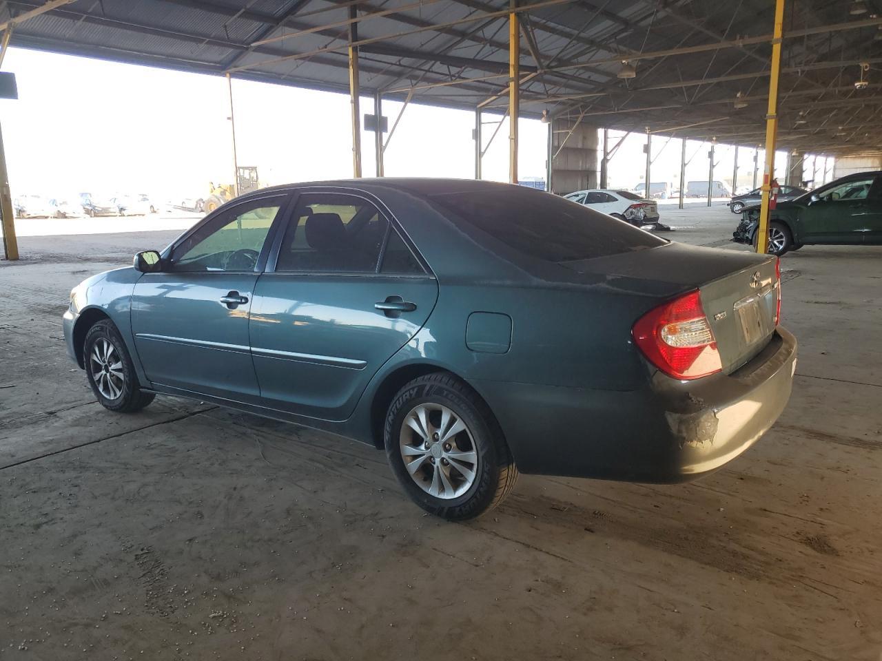 2004 Toyota Camry Le - Image 2