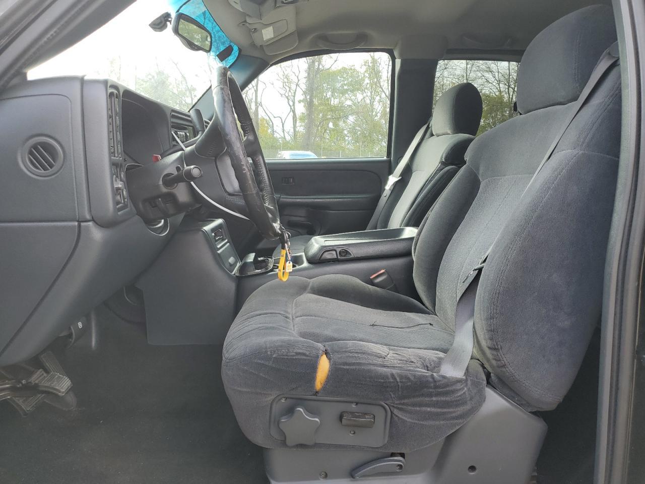 2001 Chevrolet Silverado K1500 - Image 7