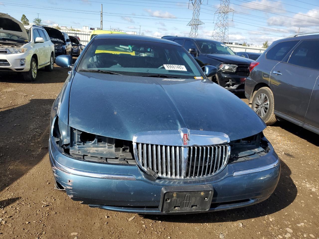 2001 Lincoln Town Car Signature - Фото 5