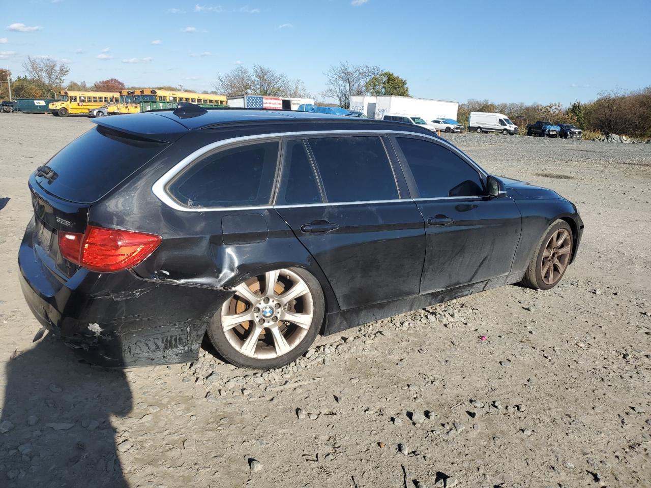 2015 BMW 328 Xi - Фото 3