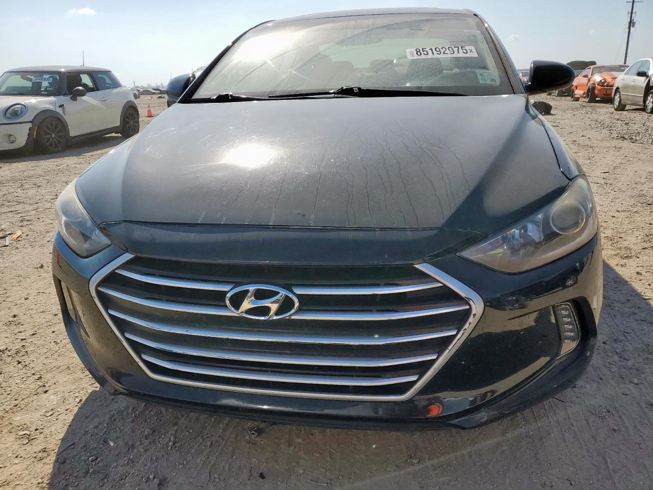 2018 Hyundai Elantra - Image 5