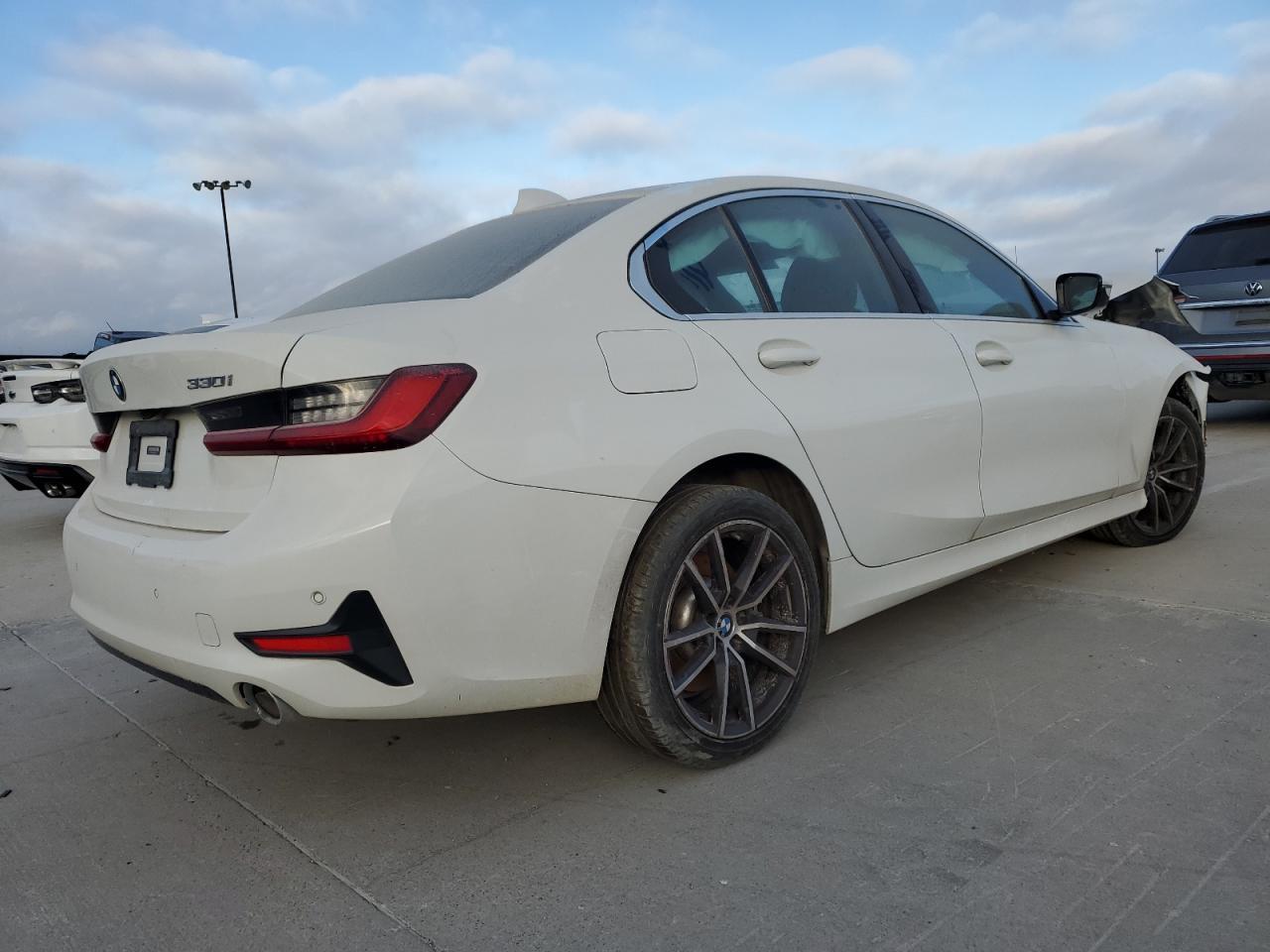 2021 BMW 330Xi - Image 3