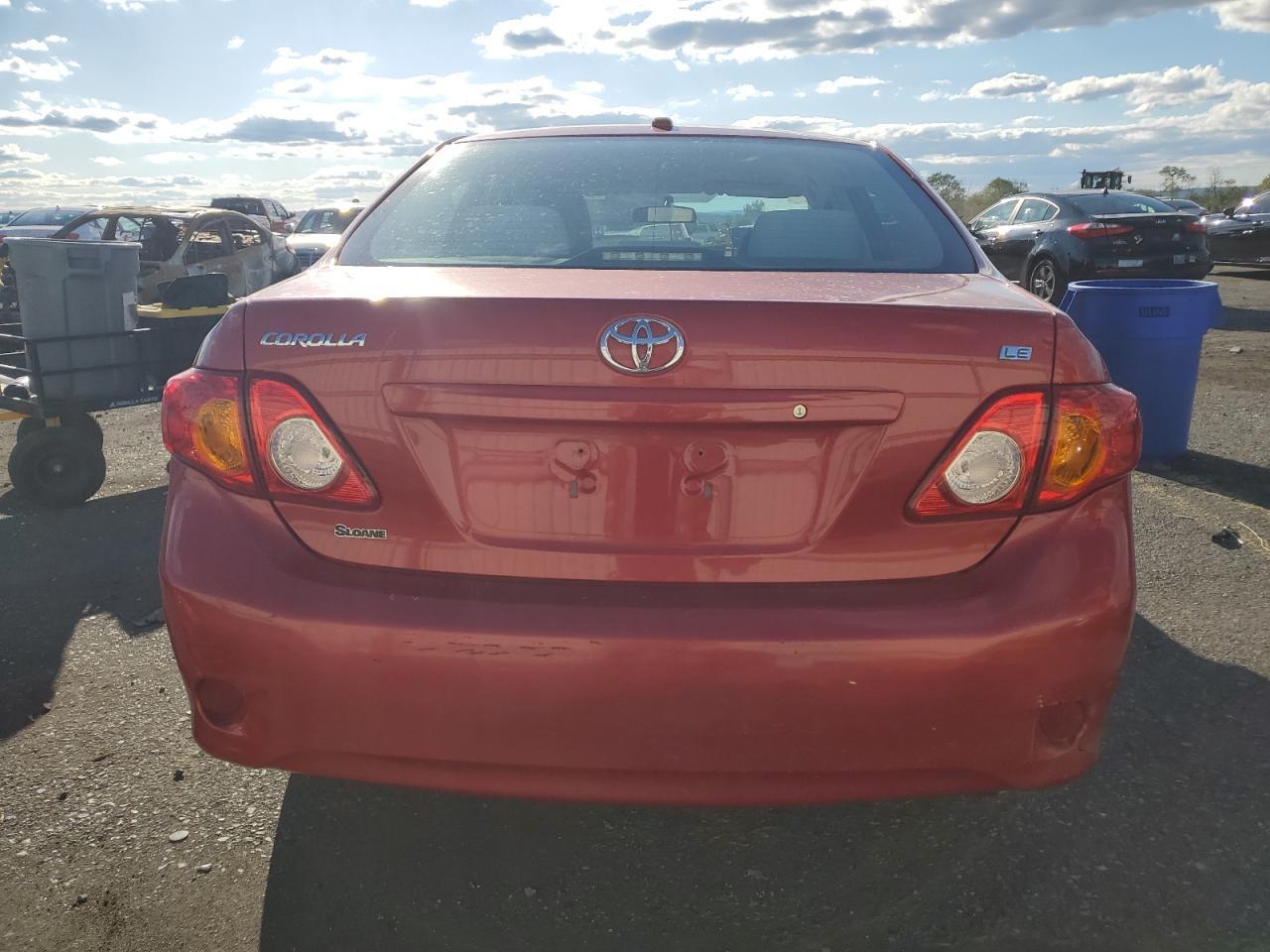 2010 Toyota Corolla Base - Фото 6