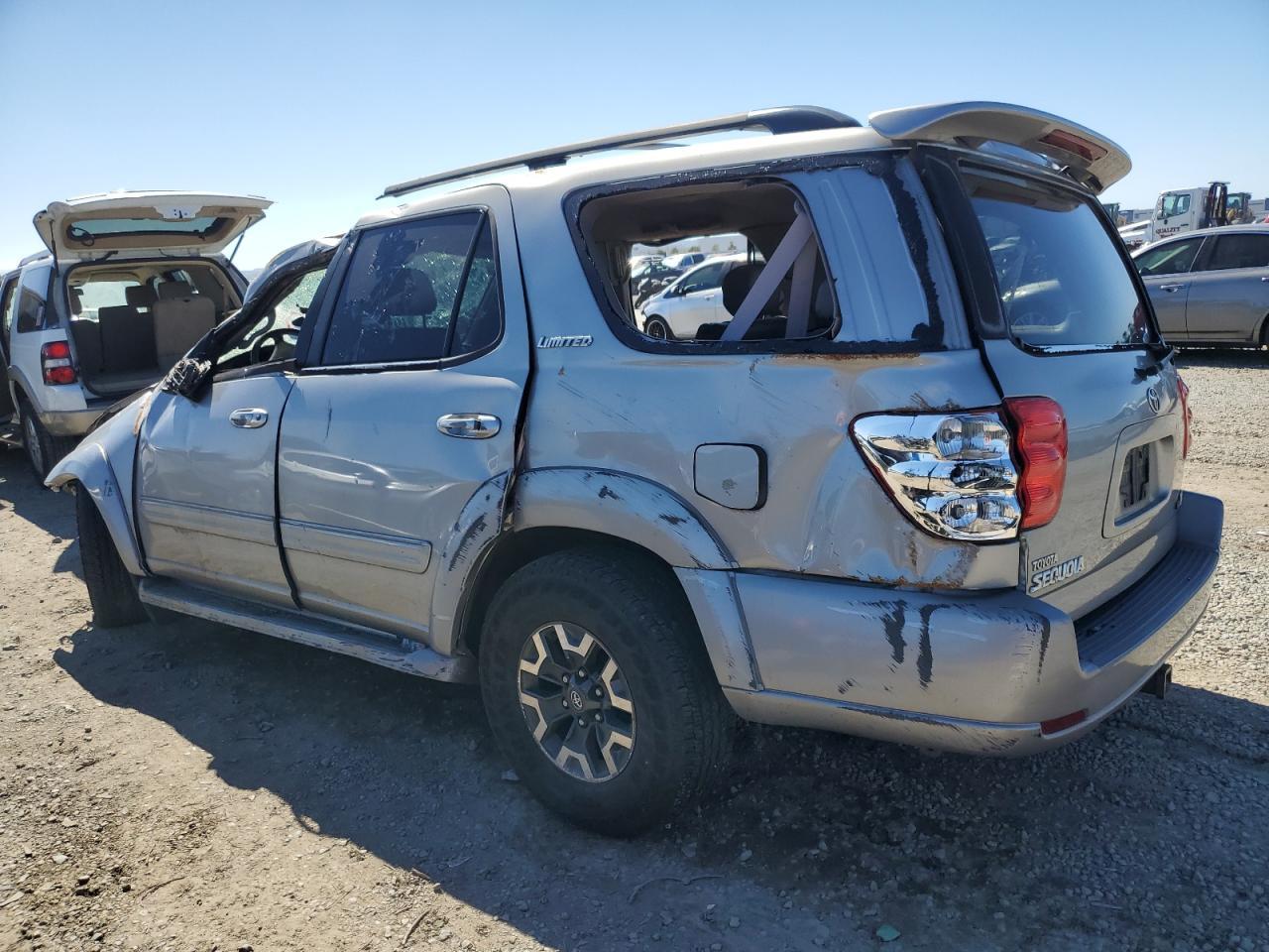 2003 Toyota Sequoia Limited - Фото 2